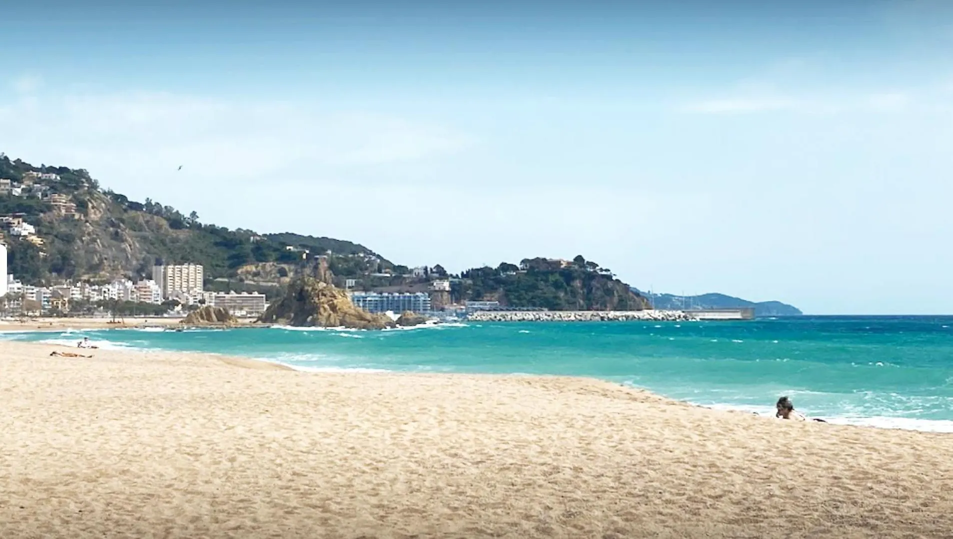 Alquiler Piso Blanes Con Vistas Al Marアパートメント アパート